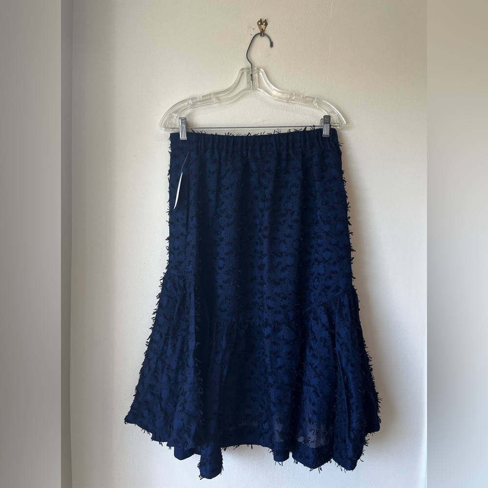 Maeve Navy Tiered Textured Midi Skirt – NWT Size M - Picture 2 of 3